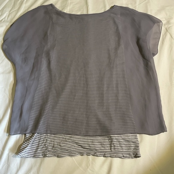 Express sleek grey blouse - Picture 3 of 5
